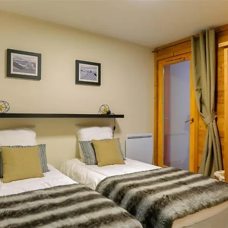 Duplex Renove A - 12 Pers, 4 Chambres, Garage, Proche Pistes Et Commerces - Fr-1-637-40 شقة