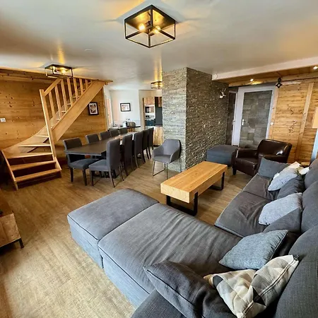 Duplex Rénové à - 12 Pers, 4 Chambres, Garage, Proche Pistes Et Commerces - Fr-1-637-40