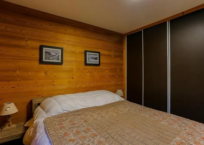 Duplex Renove A - 12 Pers, 4 Chambres, Garage, Proche Pistes Et Commerces - Fr-1-637-40